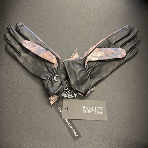 Leather Floral Gloves by Badgley Mischka - Picture 4 of 9